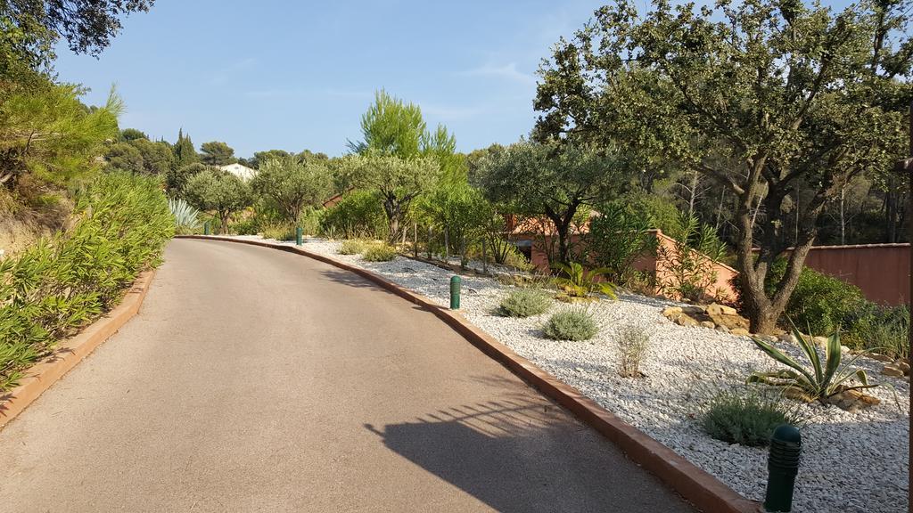 La Maison Du Castellet Le Castellet  Bagian luar foto